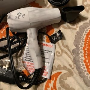 Sutra mini blow dryer